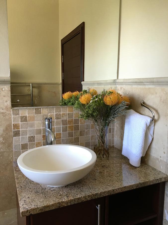 Marine 5 Boutique Hotel Gansbaai Ngoại thất bức ảnh
